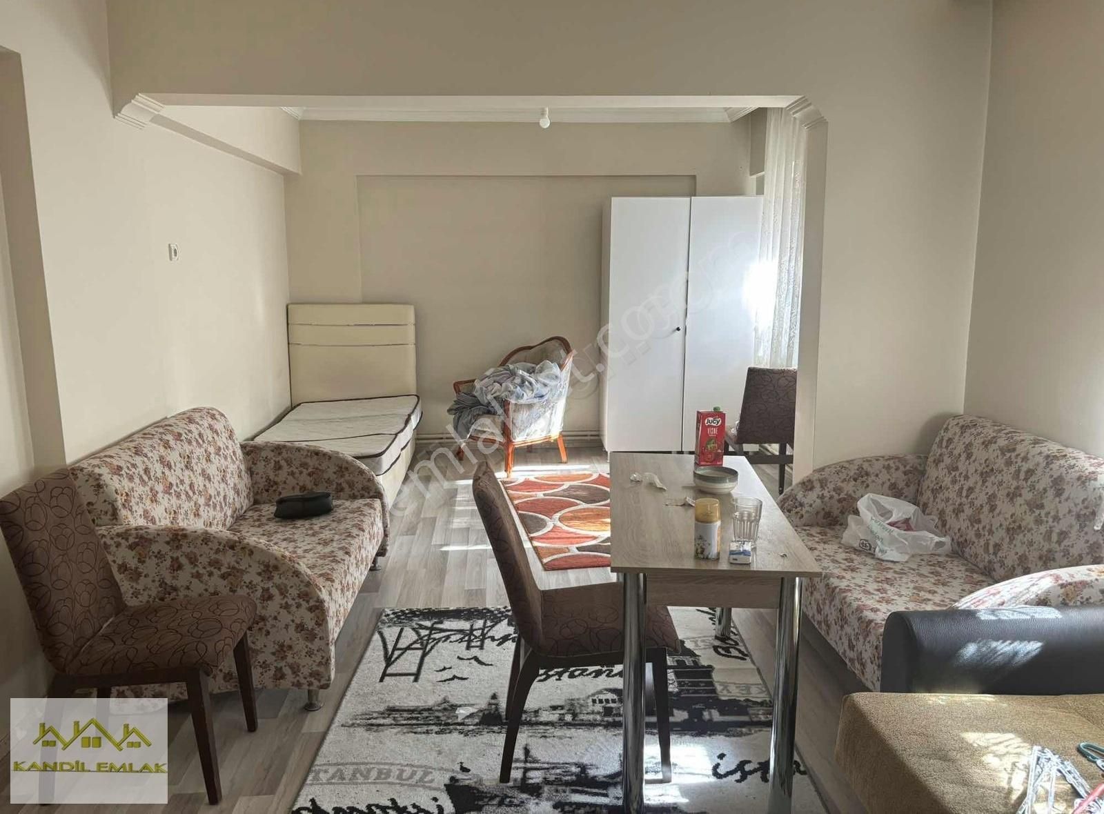 Kandil Emlaktan Çarşıya Yürüme Mesafesinde Eşyalı Kiralık Daire