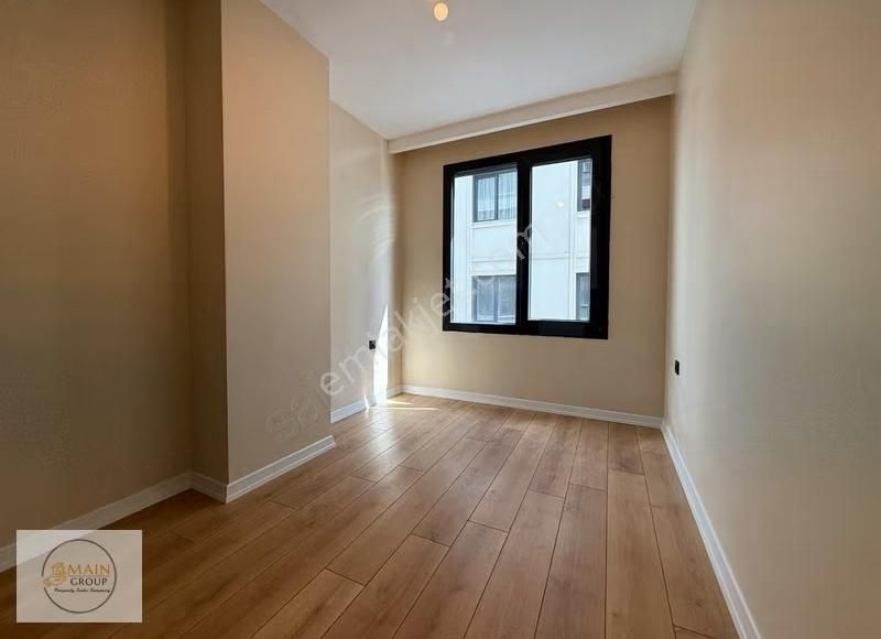 Kavaklı'da Kısa Katlı Modern Sitede 2+1 Büyük Tip Lüks - Görsel 11