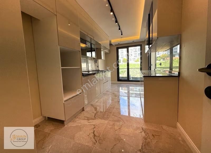 Kavaklı'da Kısa Katlı Modern Sitede 2+1 Büyük Tip Lüks - Görsel 9