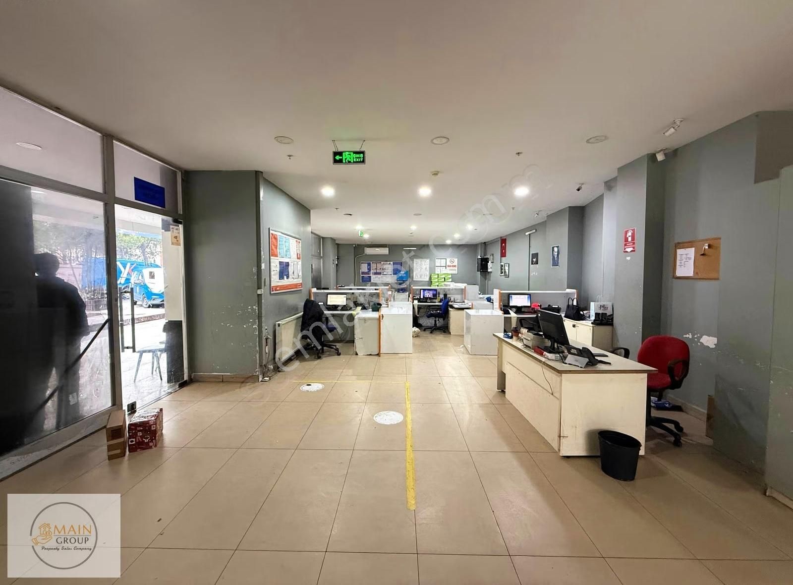 Metrobüse Yakın 185 M2 Dükkan / Emsalsiz Fiyat Avantajı - Görsel 2