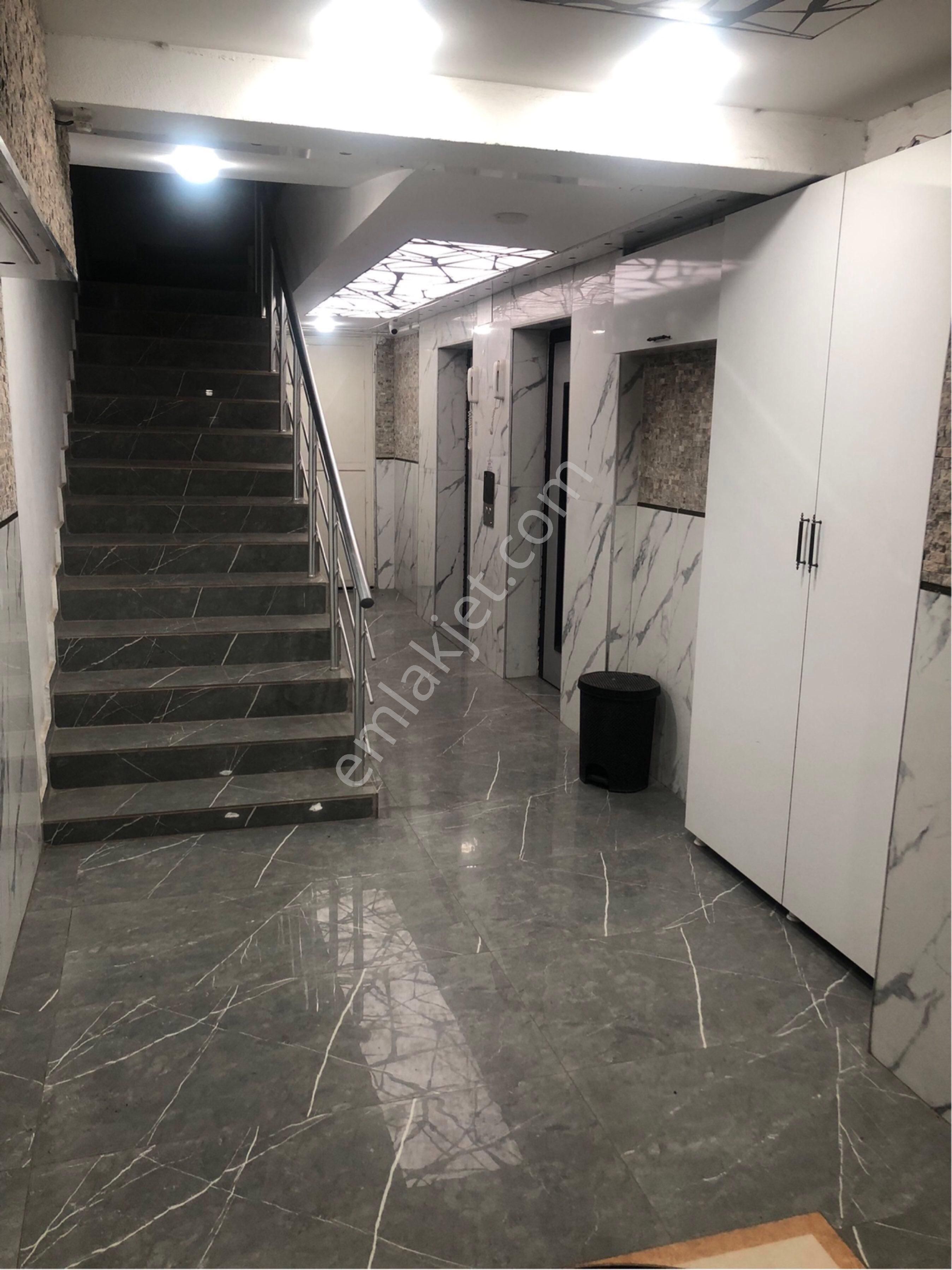 Tellidere'de Cadde Üzeri, Sahibinden Satılık 3+1 Daire