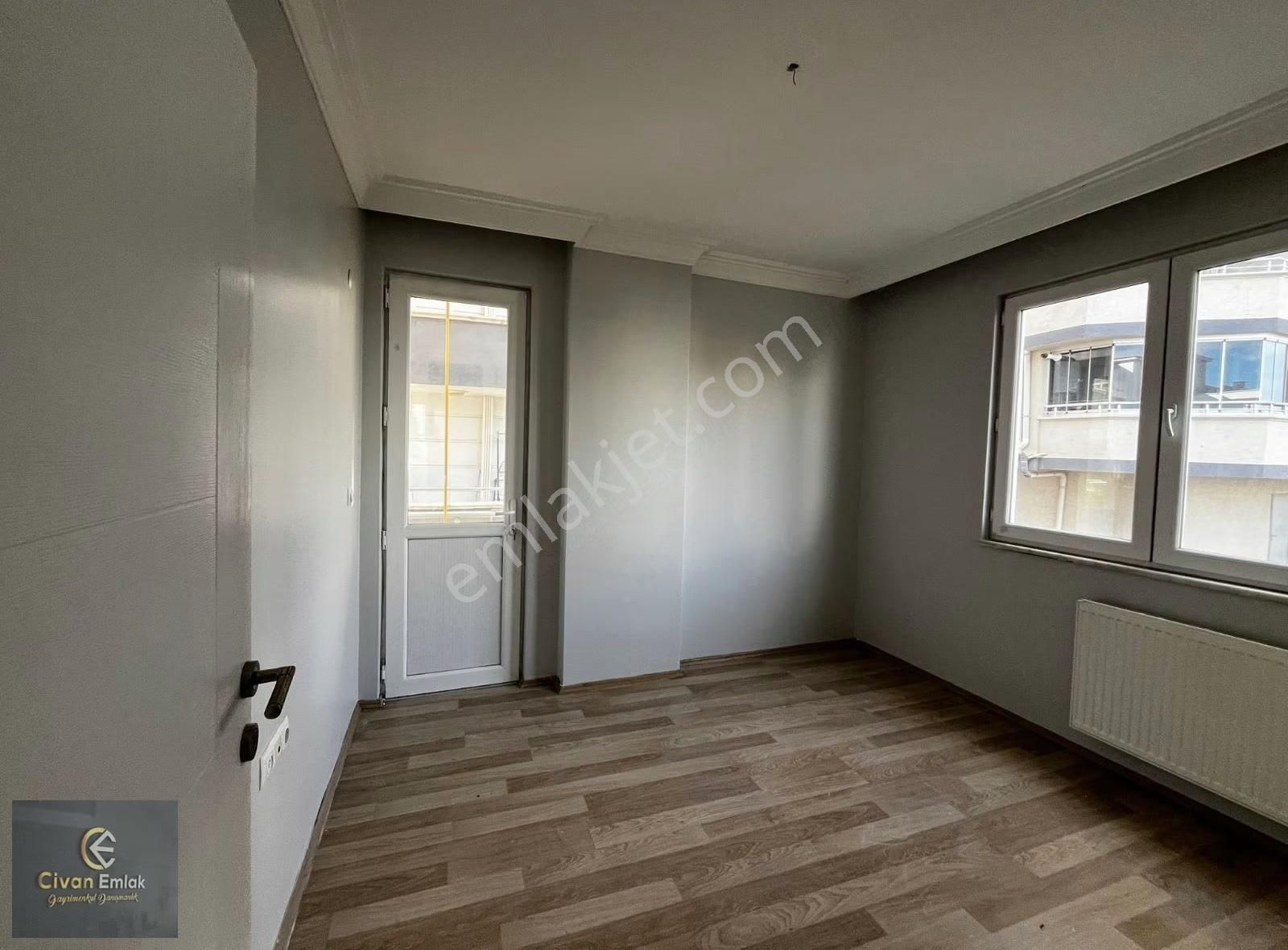 Körfezde Pelıtkoy Tramvaya 2. Parsel Denız Manzaralı 3+1 - Görsel 19