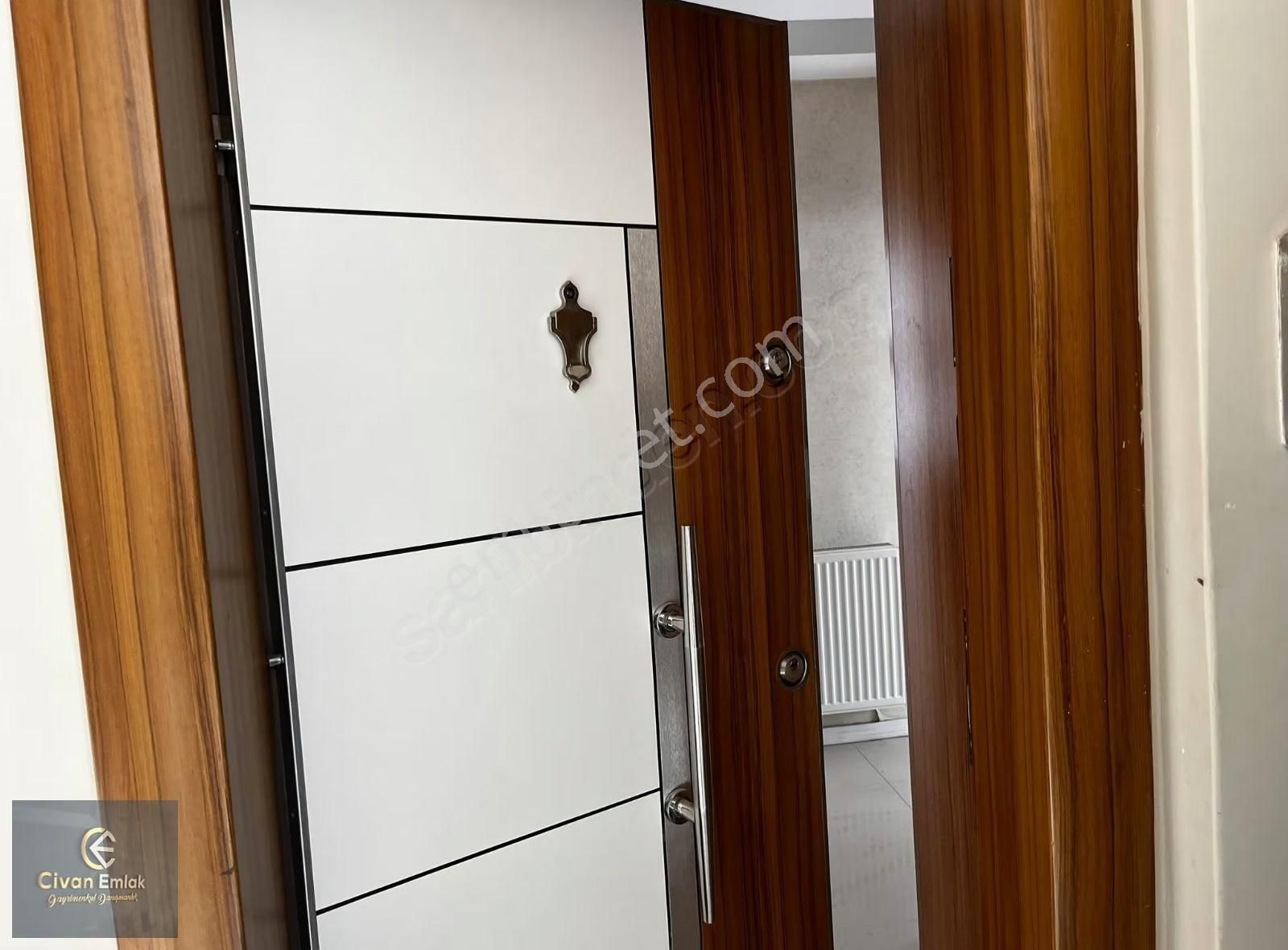 Körfezde Pelıtkoy Tramvaya 2. Parsel Denız Manzaralı 3+1 - Görsel 27