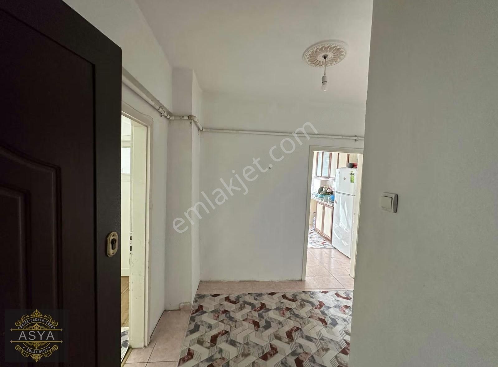 Gazino Metro Dibi Cadde Üstü Ön Cephe Katta 2+1 Balkonlu Fırsat! - Görsel 7