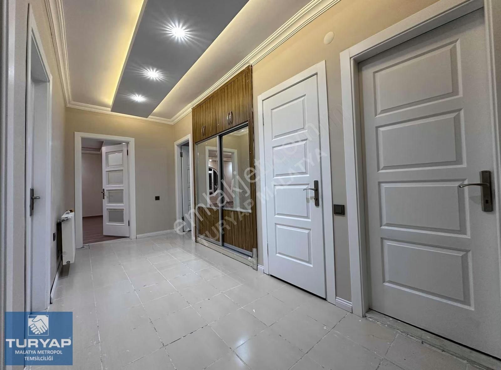 Turyap Metropolden Barguz Cad. 3+1 Satılık Daire - Görsel 18