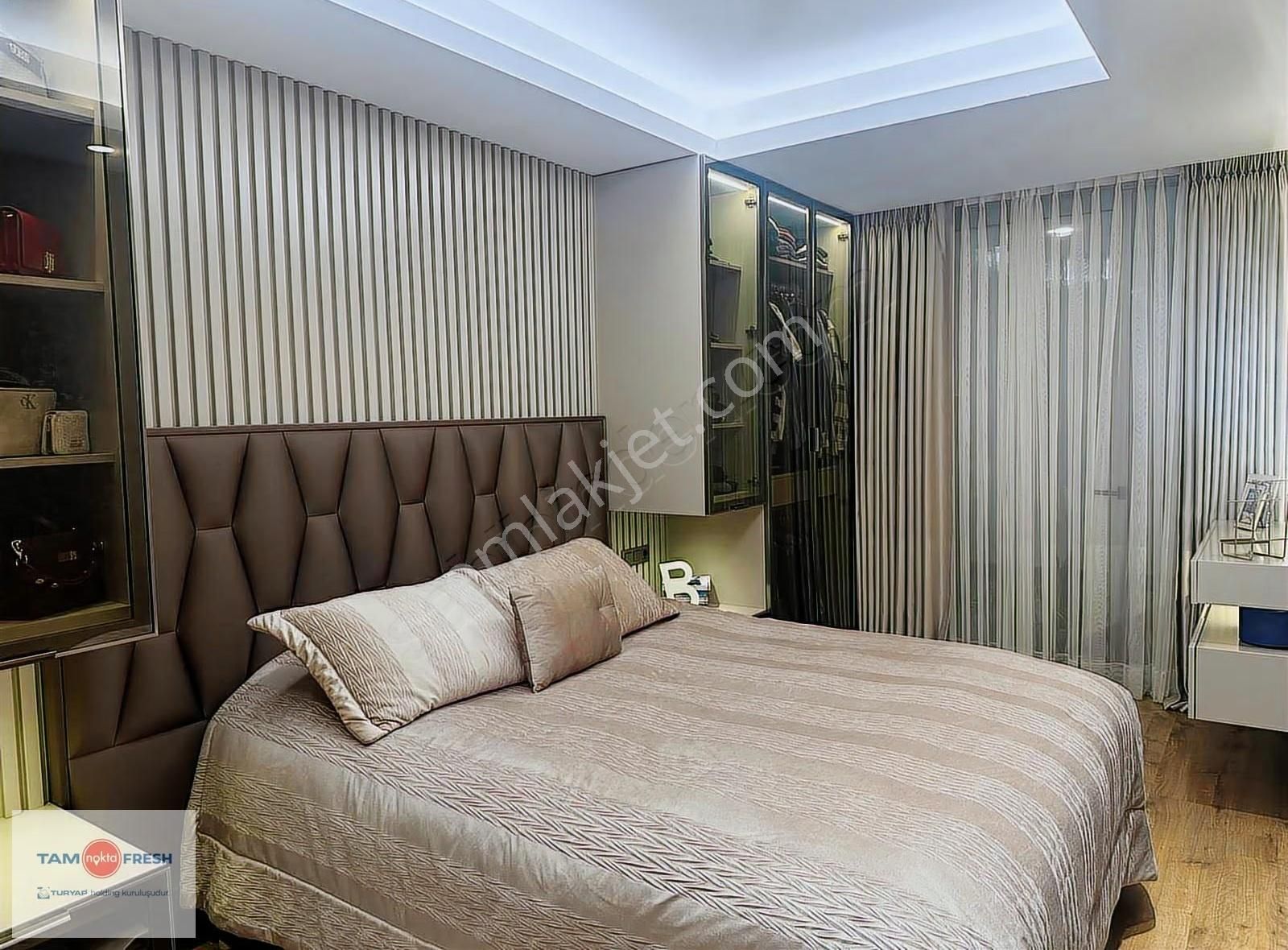 Karşıyaka Aypark Residence'ta Özel Mimari Tasarımı En Geniş 3+1 - Görsel 15