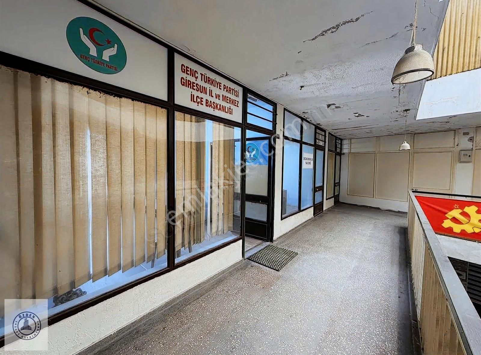 Özden Gayrimenkul'den Gazi Caddesinde Satılık 2 Adet Ofis