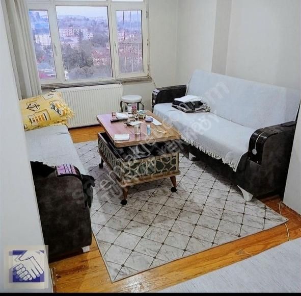 İstinyede Ful Donanımlı Eşyalı Kiralık 2+1 Daire