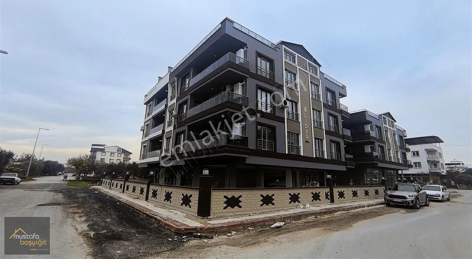 Mustafa Başyiğit Emlak'tan 2+1 105m2 Lux Daire