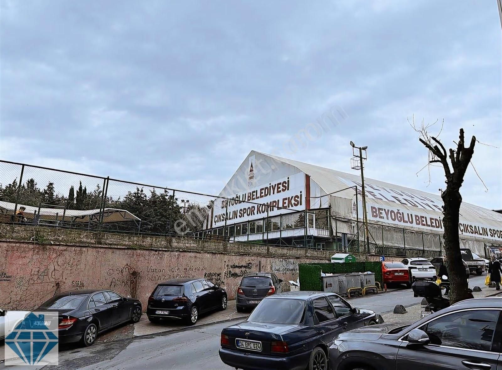 Beyoğlu Halıcıoğlu 1 + 1 70 M2 Kiralık Fırsat Daire