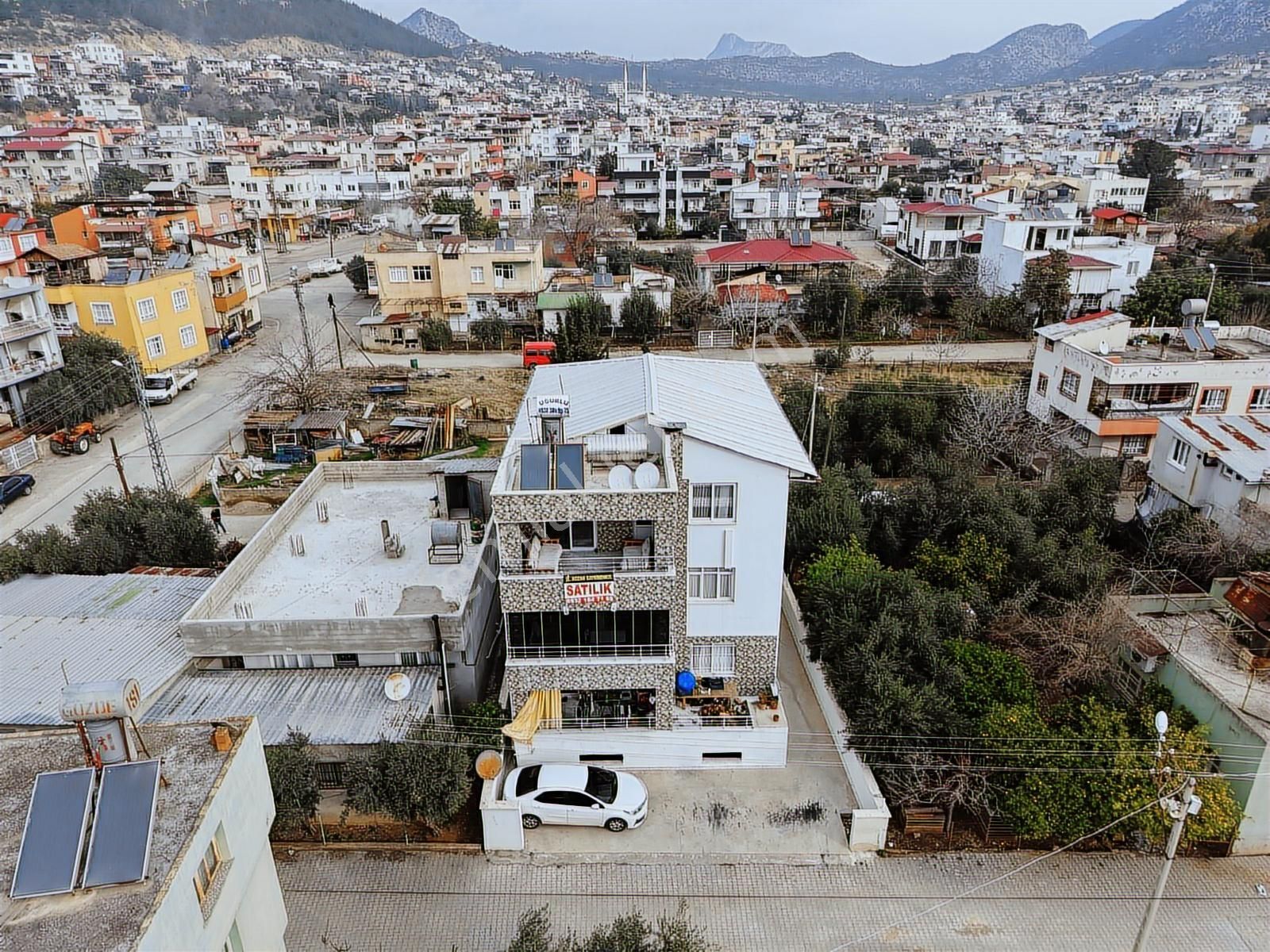 Kozan Gayrimenkuldn 3 Ayrı Katlı Bulunmaz 4+1 Geniş Oturum Daire - Görsel 2