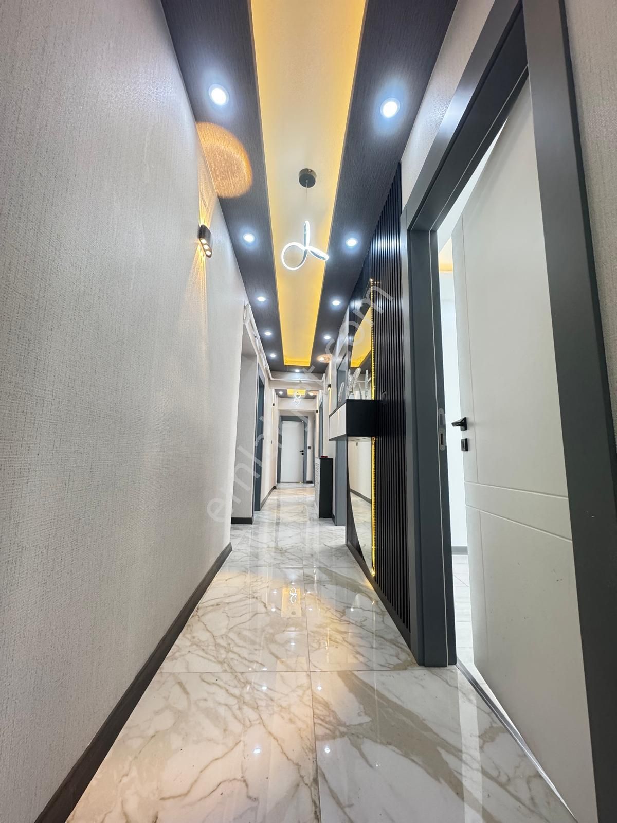 Yılmaz Gayrimenkulden Ultra Lüks Ful Yapılı Kacırılmayacak 3+1 Fırsat Dairesi - Görsel 12