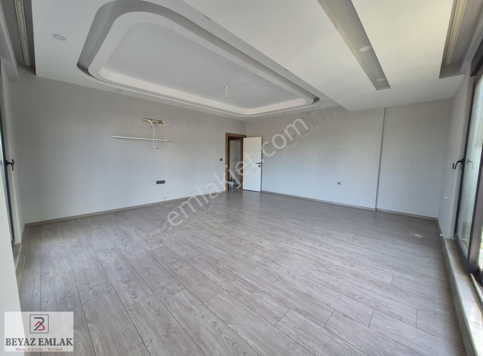 Çankaya Mah. Havuzlu Ebeveyn Banyolu Asansörlü Katta Geniş 3+1 - Görsel 16