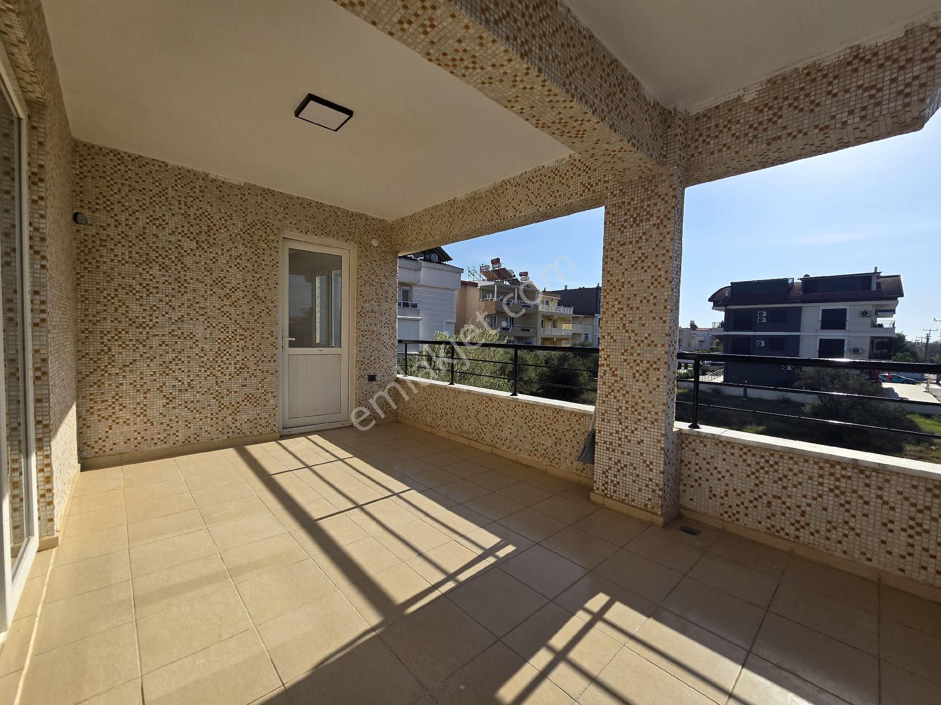 Didim Efeler Mah. Liman Yolu Üzerinde Geniş Balkonlu Ara Kat - Görsel 10