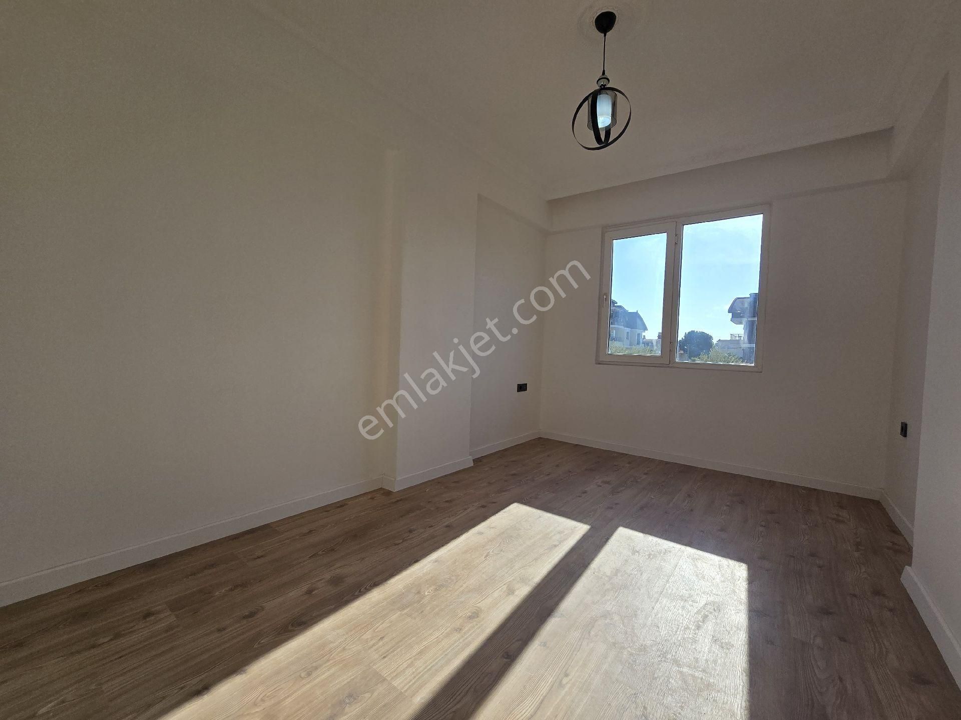 Didim Efeler Mah. Liman Yolu Üzerinde Geniş Balkonlu Ara Kat - Görsel 20