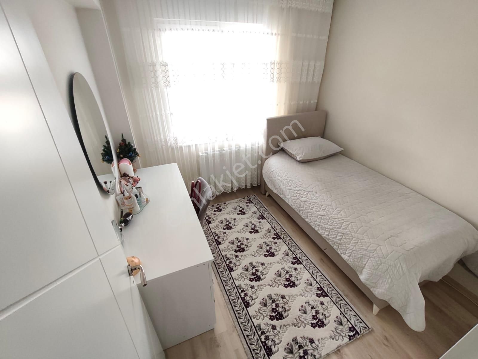 Yılmaz Gayrimenkulden 6 Yıllık Geniş Metre Kare Kacırılmayacak 3+1 Fırsat Dairesi - Görsel 12