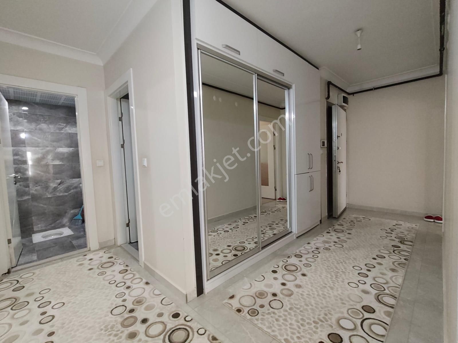 Yılmaz Gayrimenkulden 6 Yıllık Geniş Metre Kare Kacırılmayacak 3+1 Fırsat Dairesi - Görsel 3