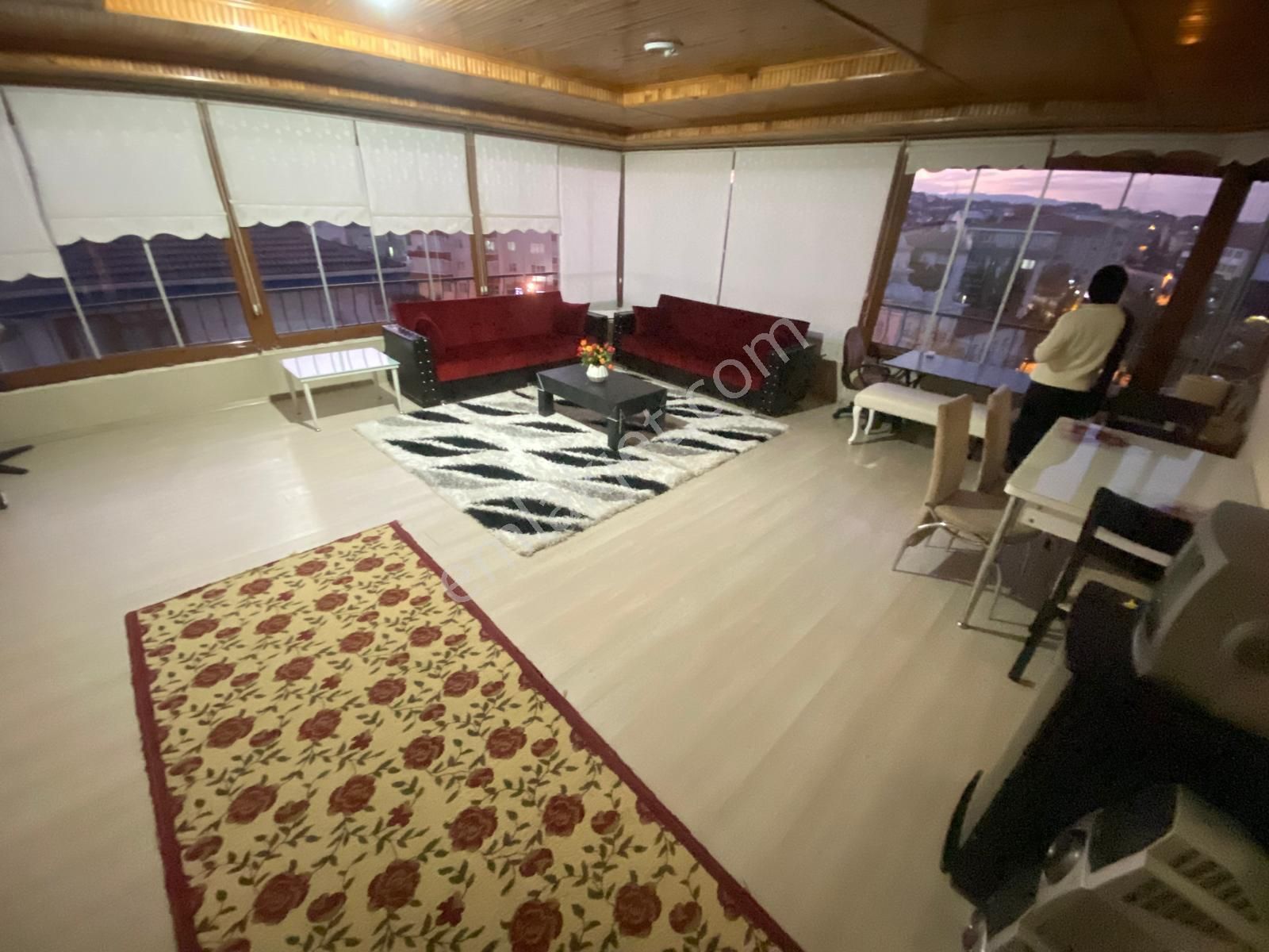 Yılmaz Gayrimenkulden Geniş Ailelere Teras Kat Kacırılmayacak 4+2 Fırsat Dairesi - Görsel 8