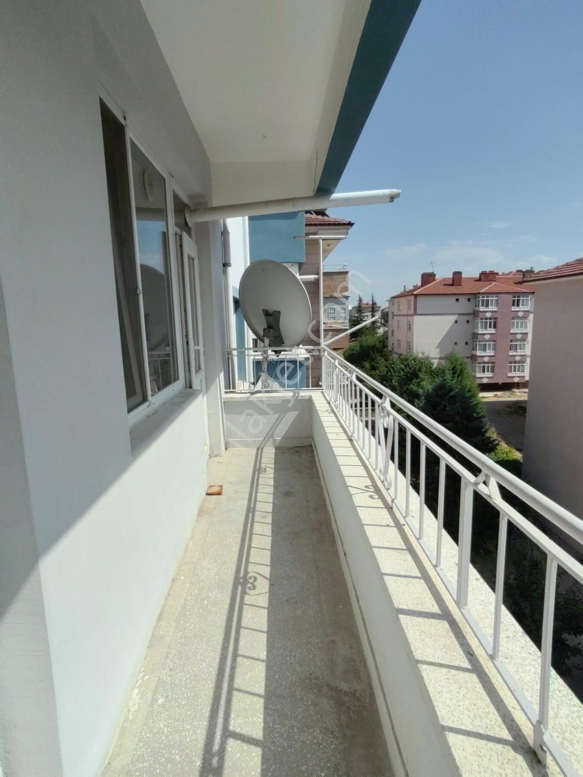 Nasreddin Emlaktan Koşuyolu Civarı Satılık Bakımlı Geniş Daire - Görsel 27