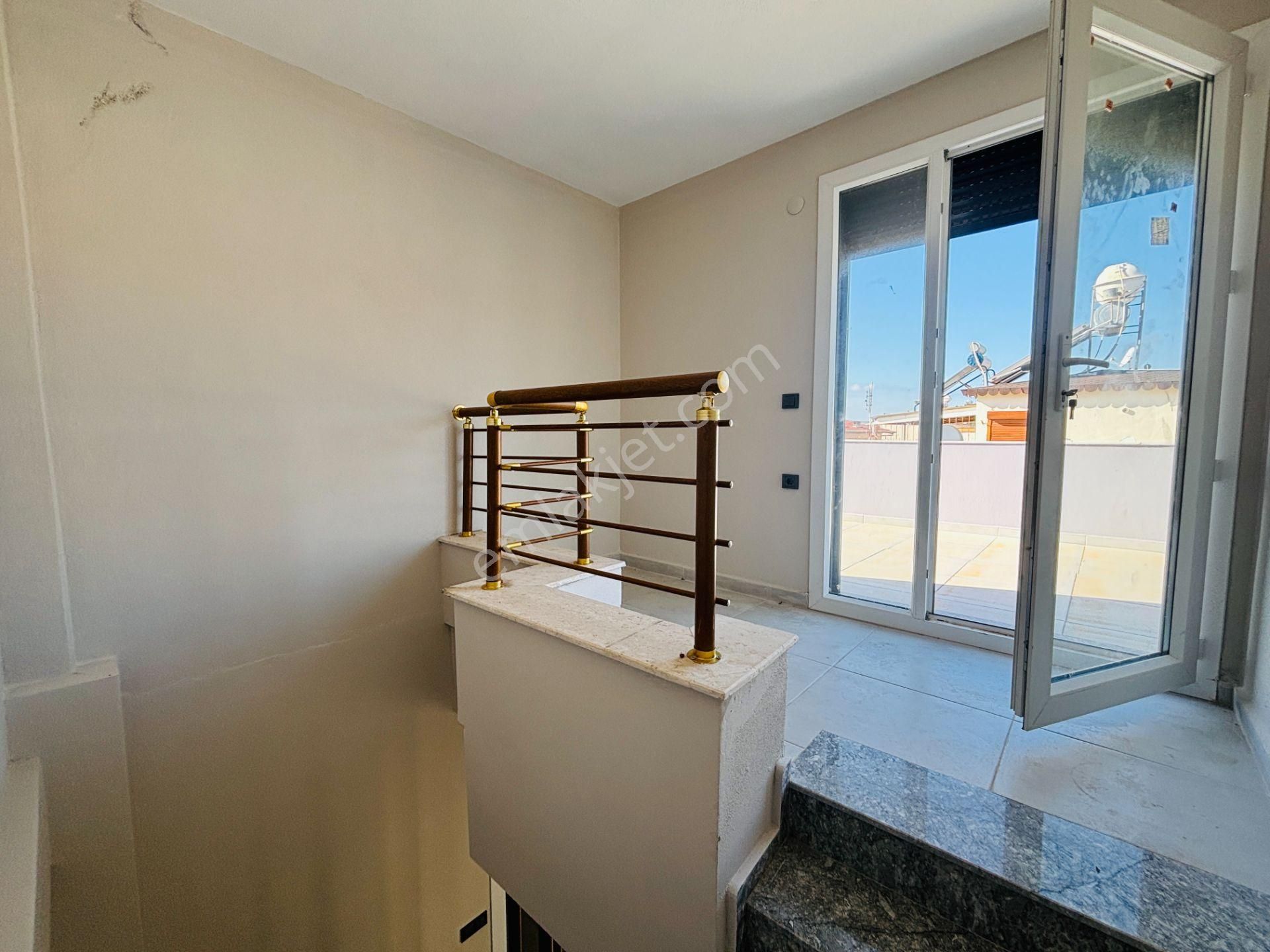 İzmir Seferihisar Payamlı'da Merkezi Konumda Müstakil Ferah Yapılı Satılık 3+1 Villa - Görsel 34