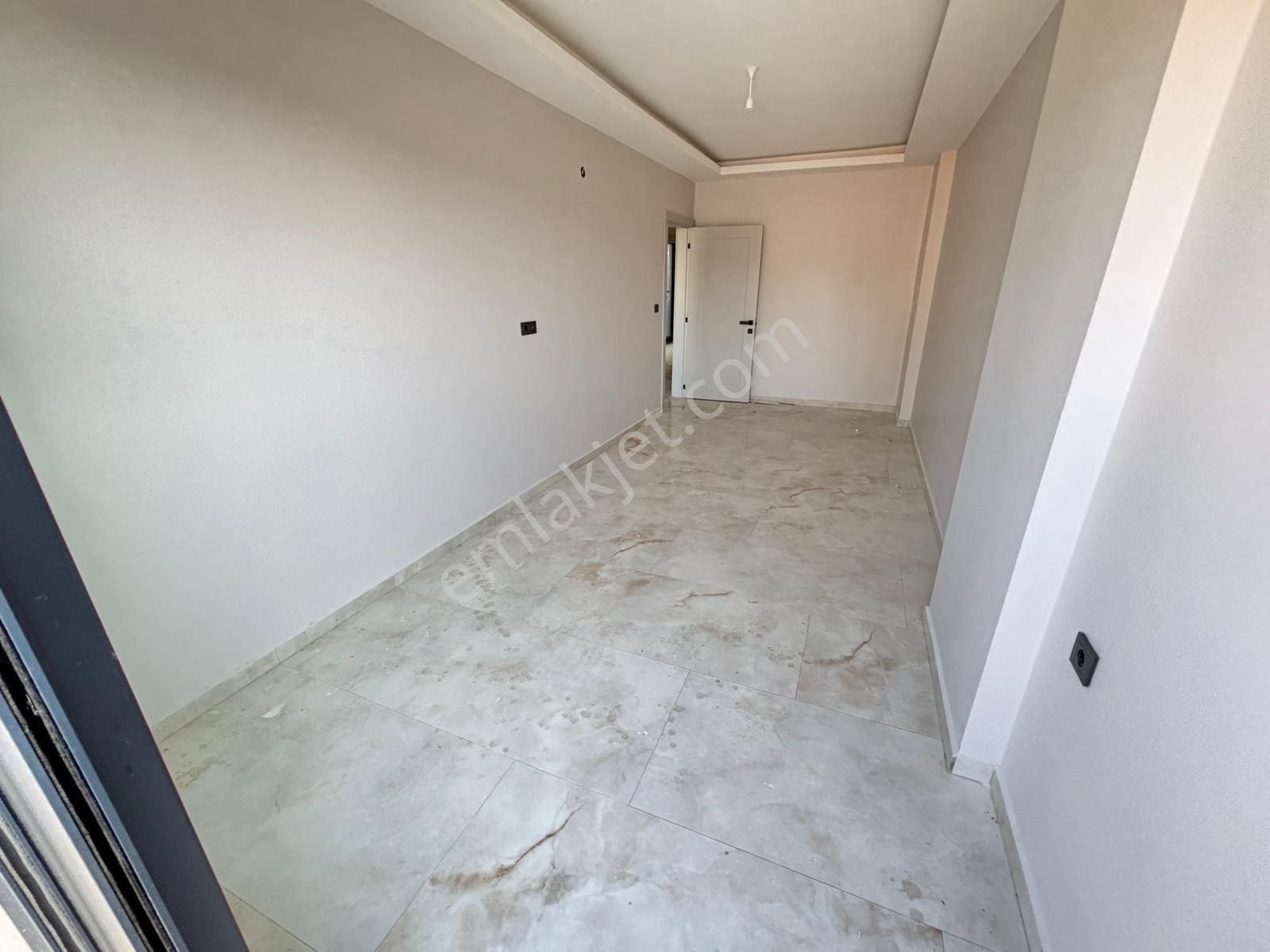 İzmir Seferihisar Payamlı Merkezde Geniş Ferah Yapılı Satılık 6+2 Tripleks - Görsel 25