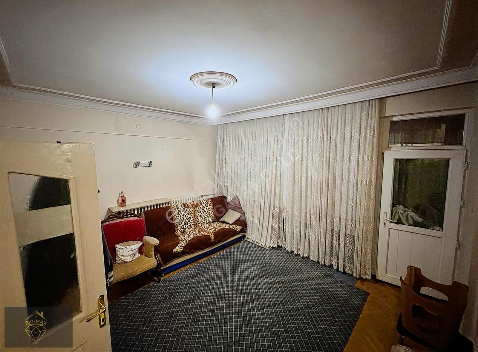 İstasyon Cd. Çarşı Merkezde Ön Cephe 3+1 Satılık Daire - Görsel 19