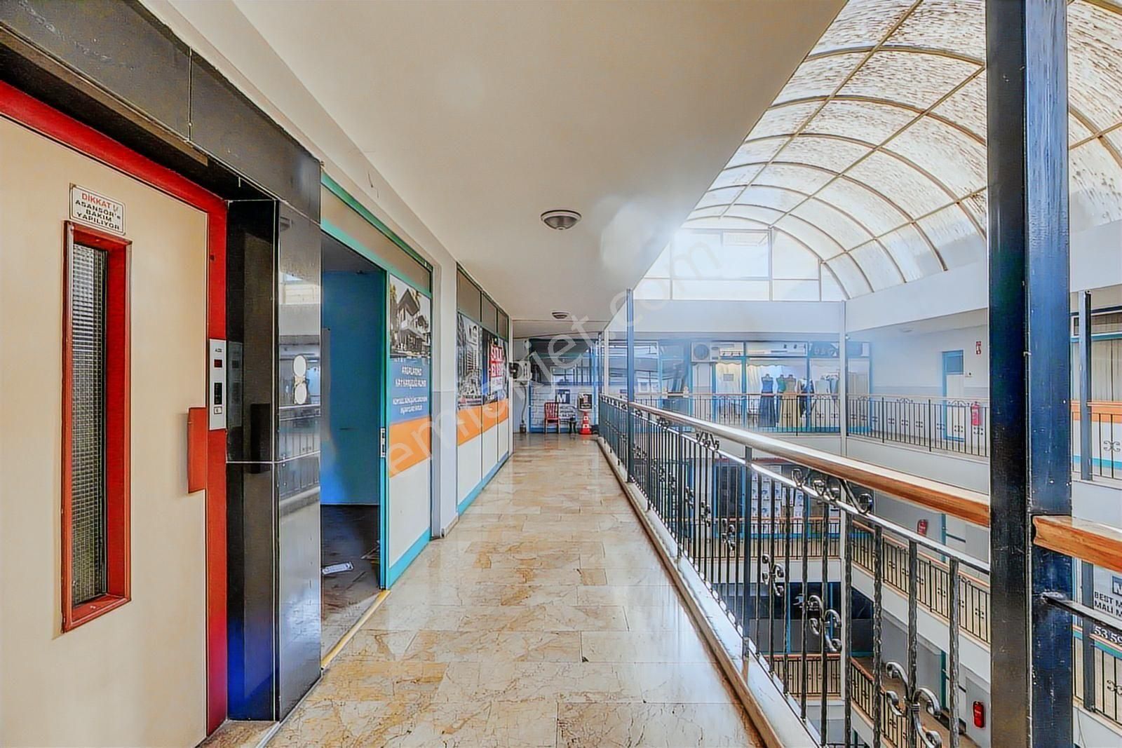 Çiğli Ataşehir Yağcı İş Merkezinde Satılık Büro & Ofis - Görsel 7