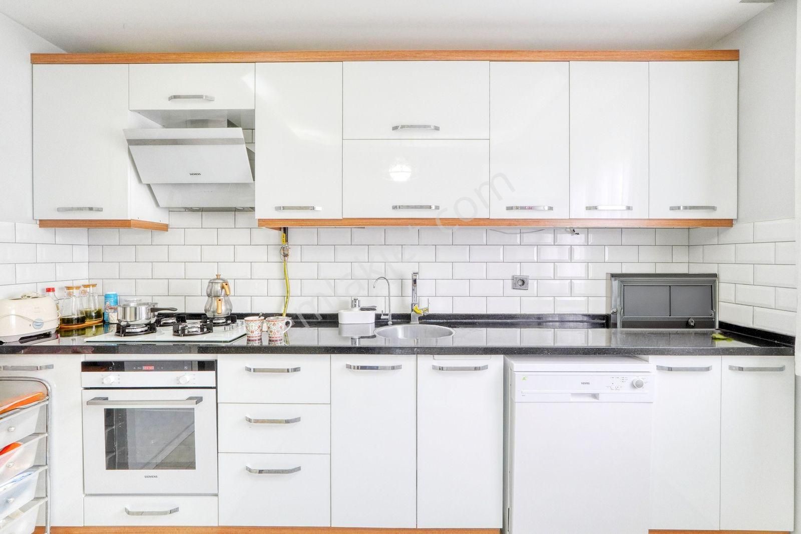 Seferihisarda Eşyalı, Bahçeli Dubleks Villa Aileler İçin Özel - Görsel 12