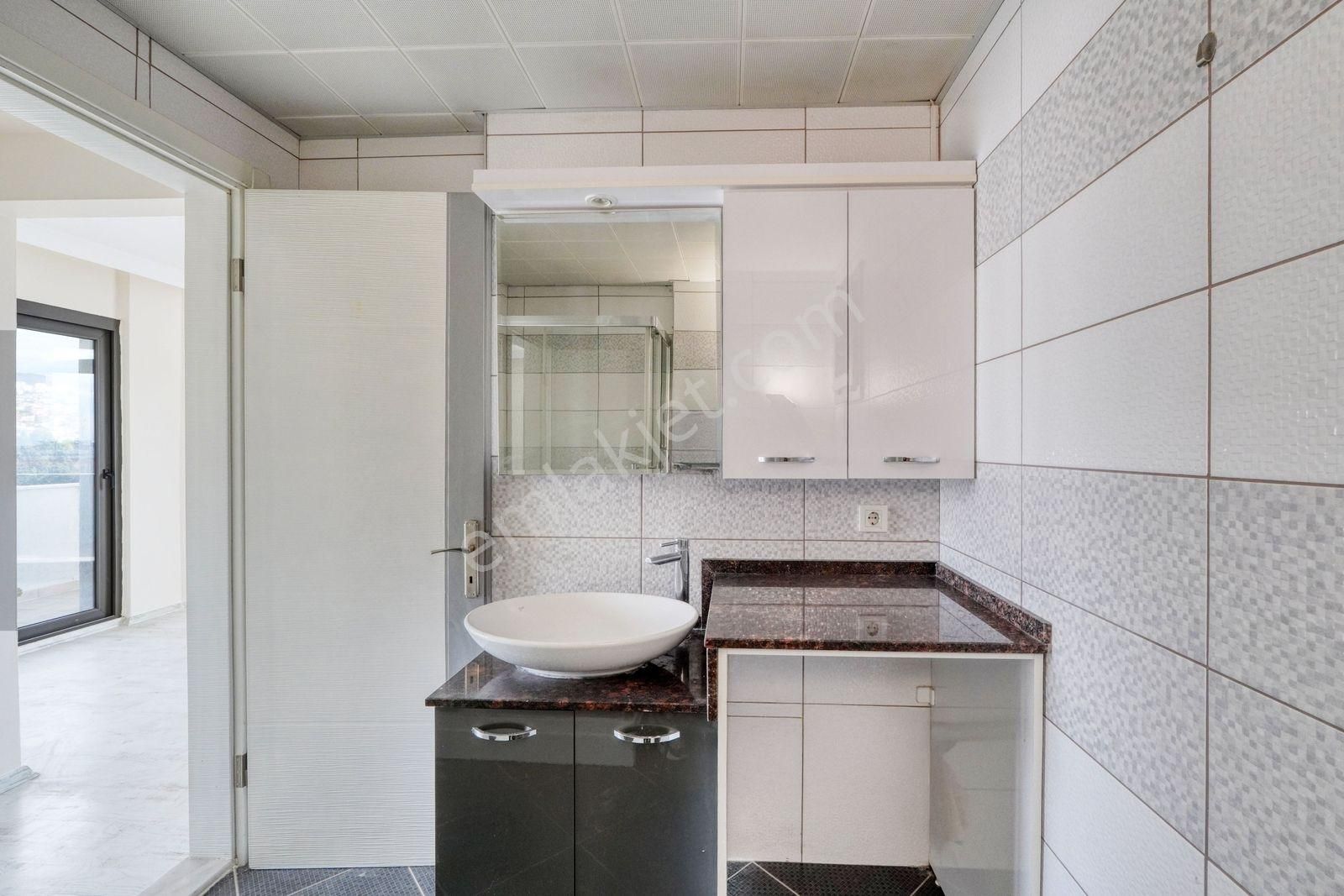 Çiğli Ataşehirde Merkezi Konumda 2+1 Kiralık - Görsel 14