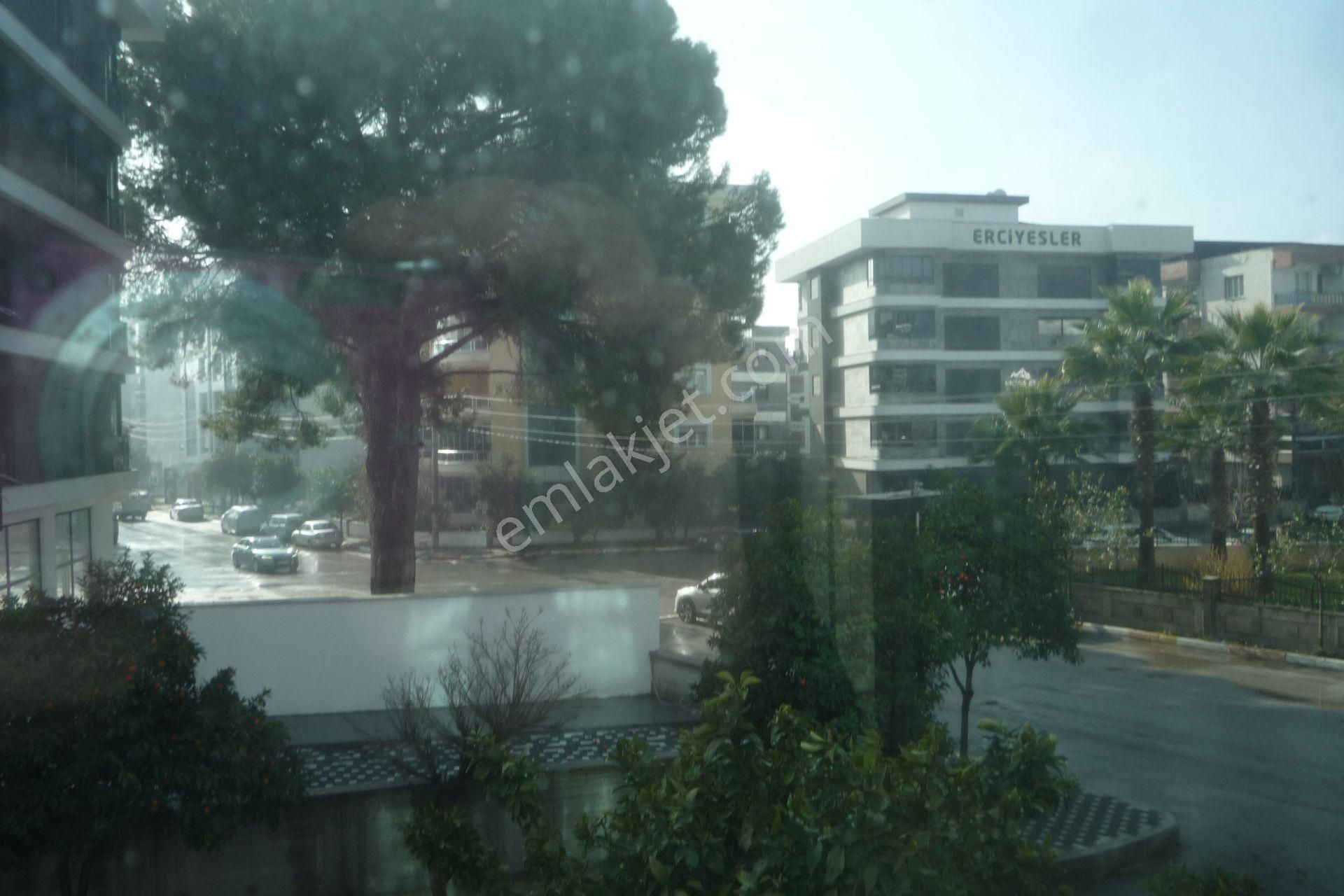 İzmir Torbalı Gold Emlaktan Kiralı 3x1 Daire - Görsel 9