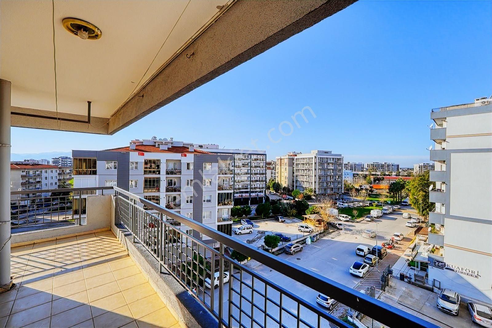 Çiğli Ataşehir'de Merkezi Konumda Ferah & Otoparklı 3+1 Daire - Görsel 33