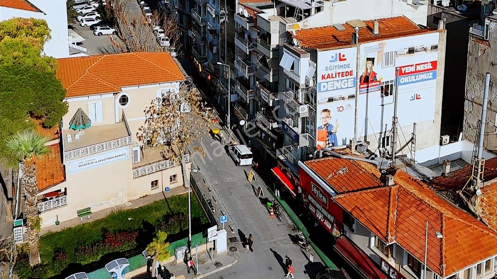 Karşıyaka'nın Merkezinde 3+1 Satılık Daire - Görsel 9