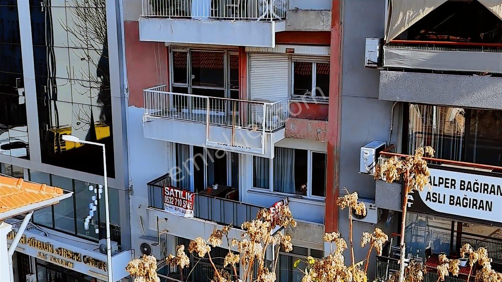 Karşıyaka'nın Merkezinde 3+1 Satılık Daire - Görsel 22