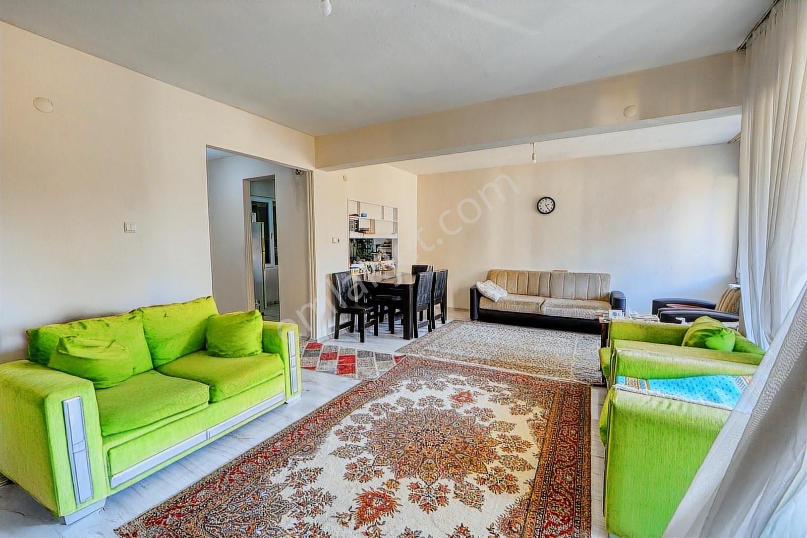 Karşıyaka'nın Merkezinde 3+1 Satılık Daire - Görsel 17