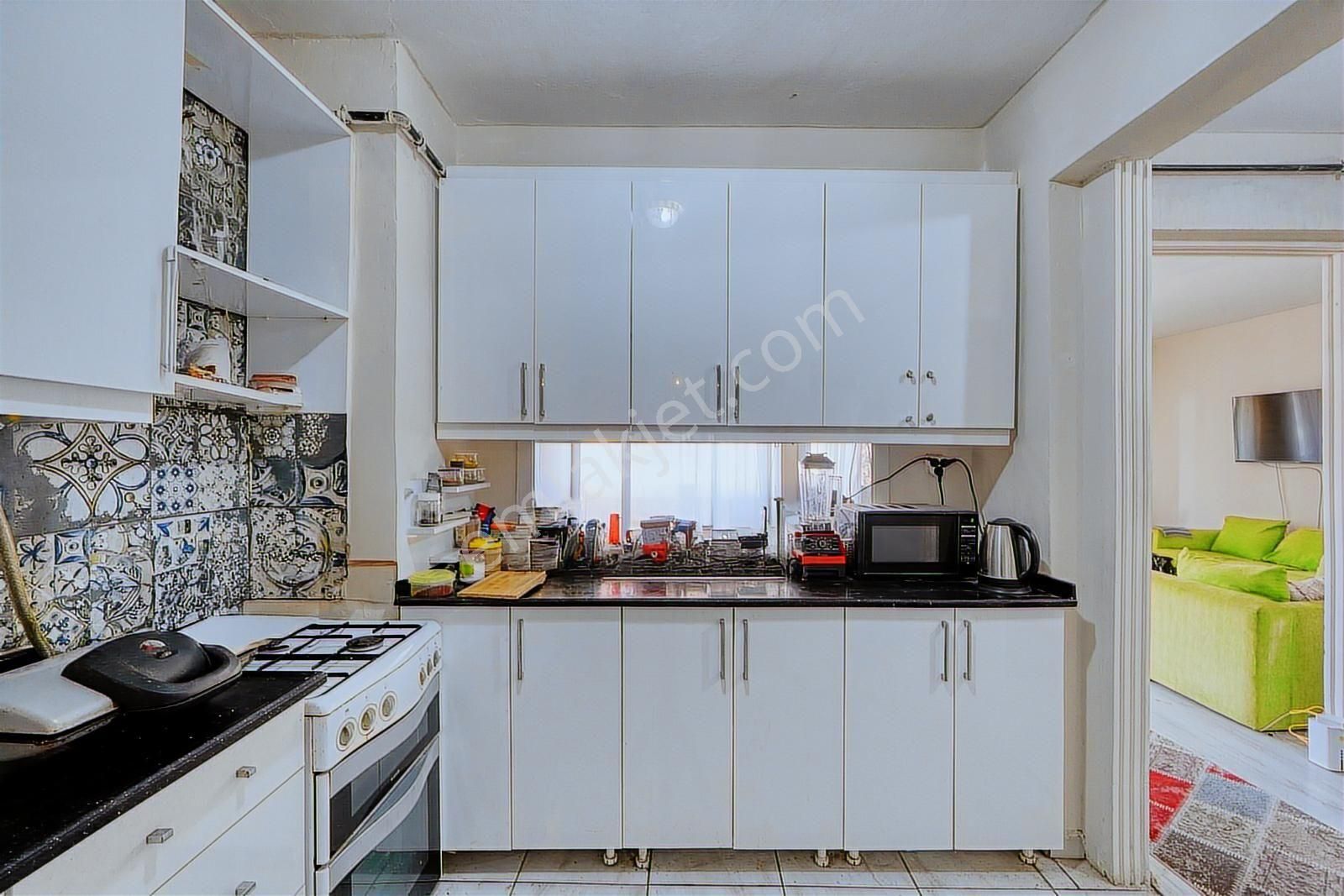 Karşıyaka'nın Merkezinde 3+1 Satılık Daire - Görsel 23