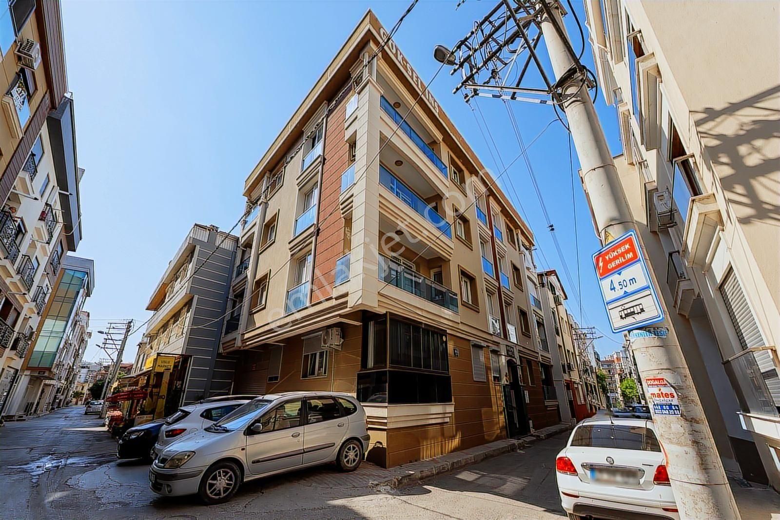 Çiğli Yenimahalle'nin En Güzel Sokağında 2+1 Köşe Daire - Görsel 33