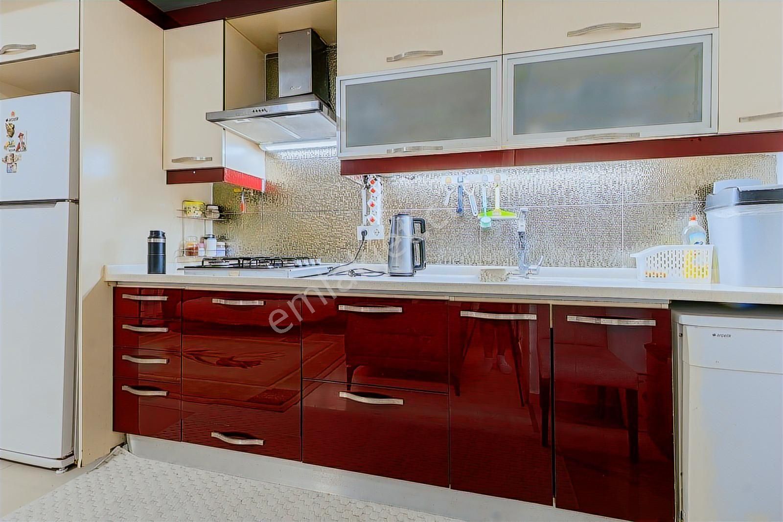 Çiğli Yenimahalle'nin En Güzel Sokağında 2+1 Köşe Daire - Görsel 19