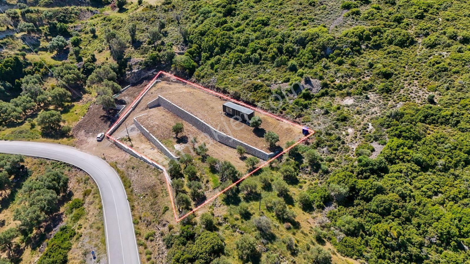 Karaburun Tepeboz'da 2.700 M2 Satılık Tarla - Görsel 6