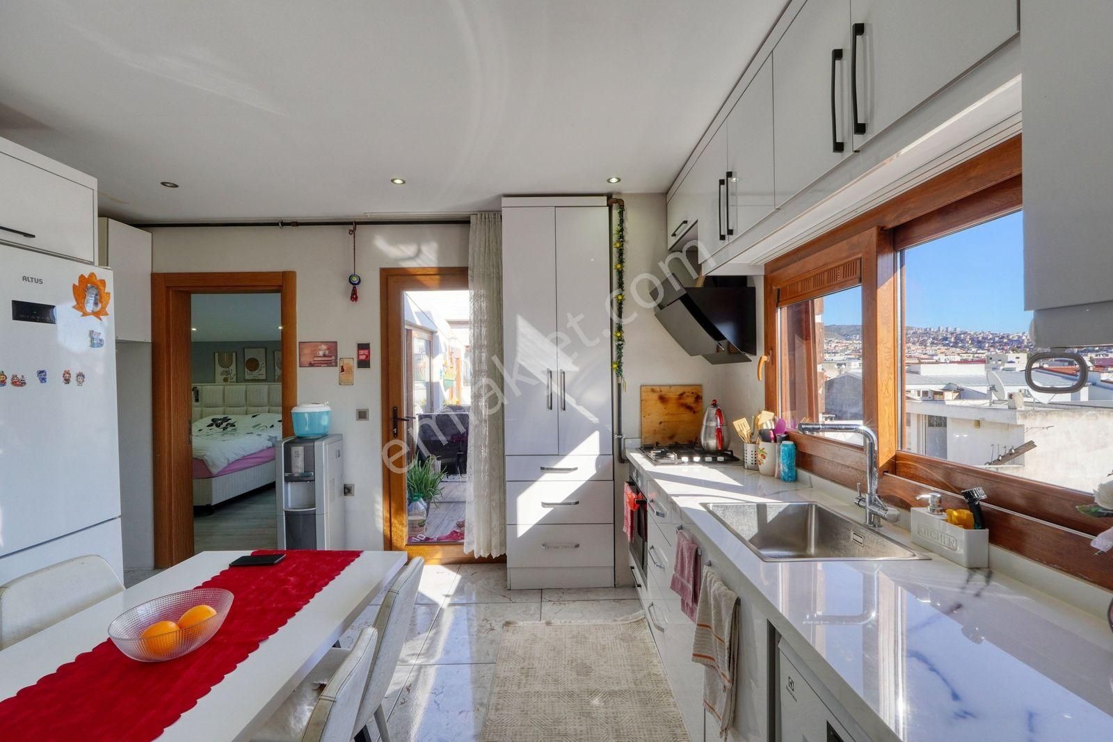 Çiğli Yenimahalle'nin En Güzel Sokağında Teraslı Dubleks Daire ! - Görsel 20