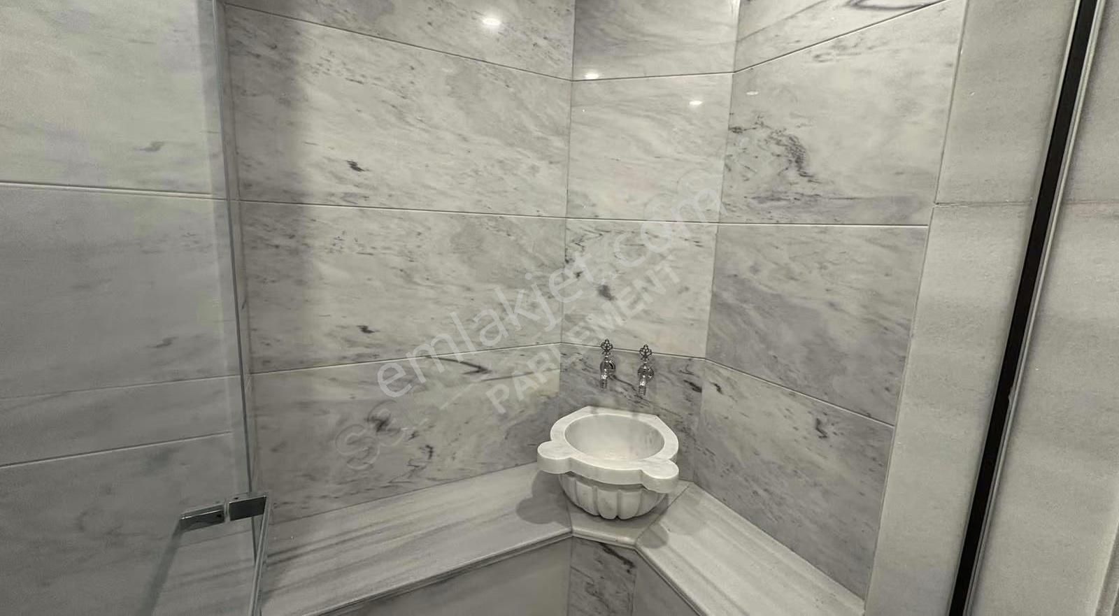 Azur Marmara'da Panoromik Deniz Manzaralı Süper Lüx 3+1 - Görsel 8