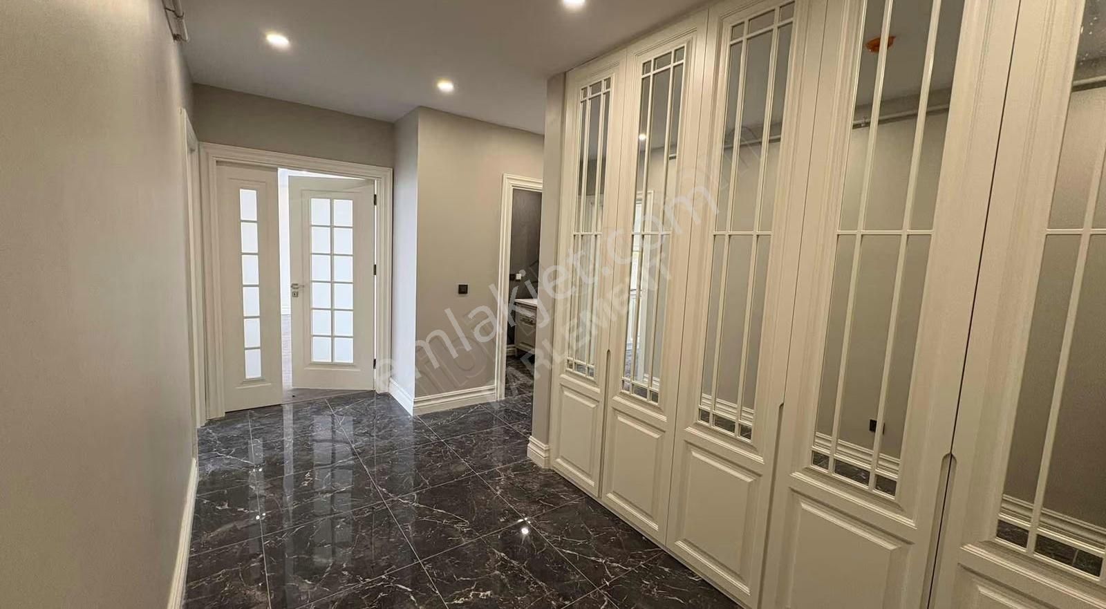 Azur Marmara'da Panoromik Deniz Manzaralı Süper Lüx 3+1 - Görsel 10