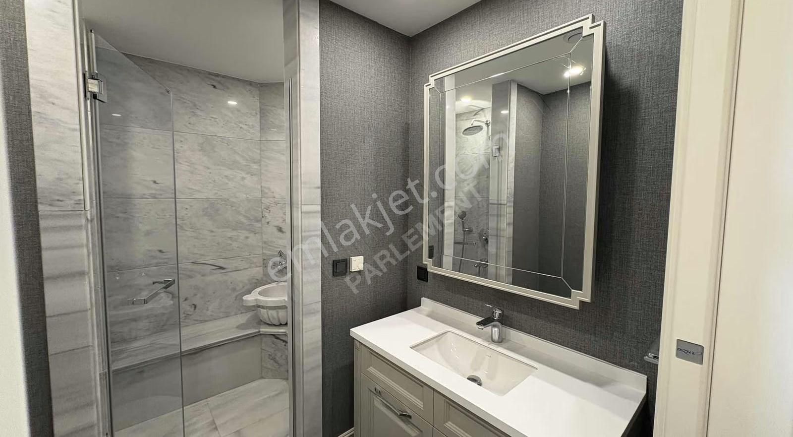 Azur Marmara'da Panoromik Deniz Manzaralı Süper Lüx 3+1 - Görsel 29