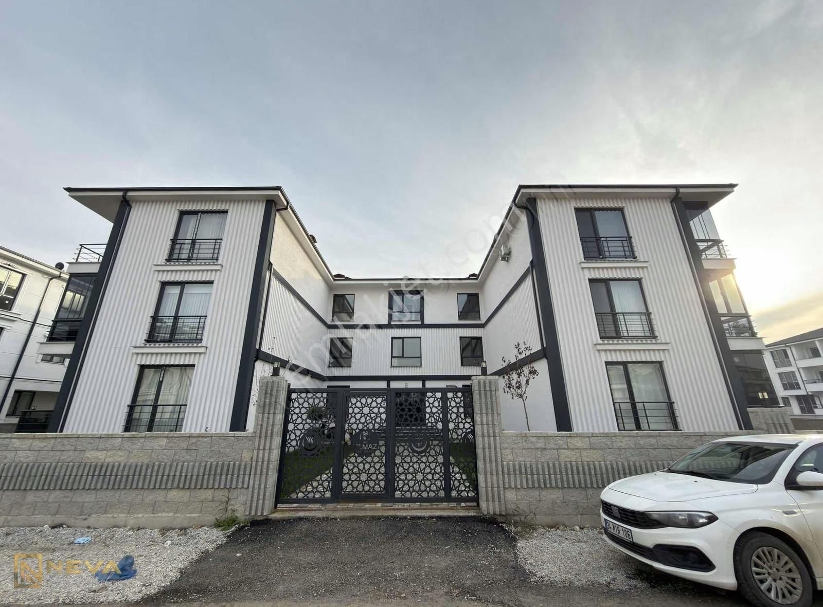 Arifiye Hanlıköy'de Kiralık Geniş 2+1 Daire