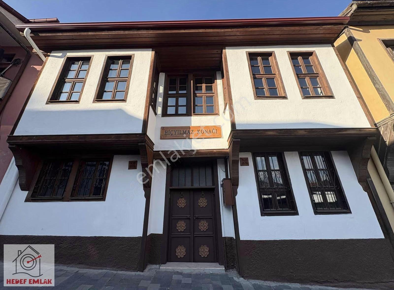Akmescit Mah. Satılık Tarihi Konak 206 M² Tapu Alanı Yenilenmiş