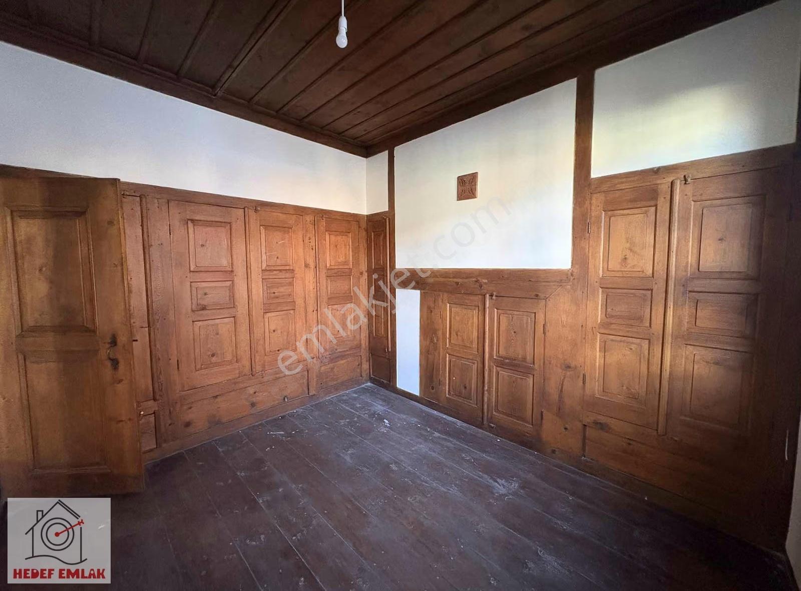 Akmescit Mah. Satılık Tarihi Konak 206 M² Tapu Alanı Yenilenmiş - Görsel 5