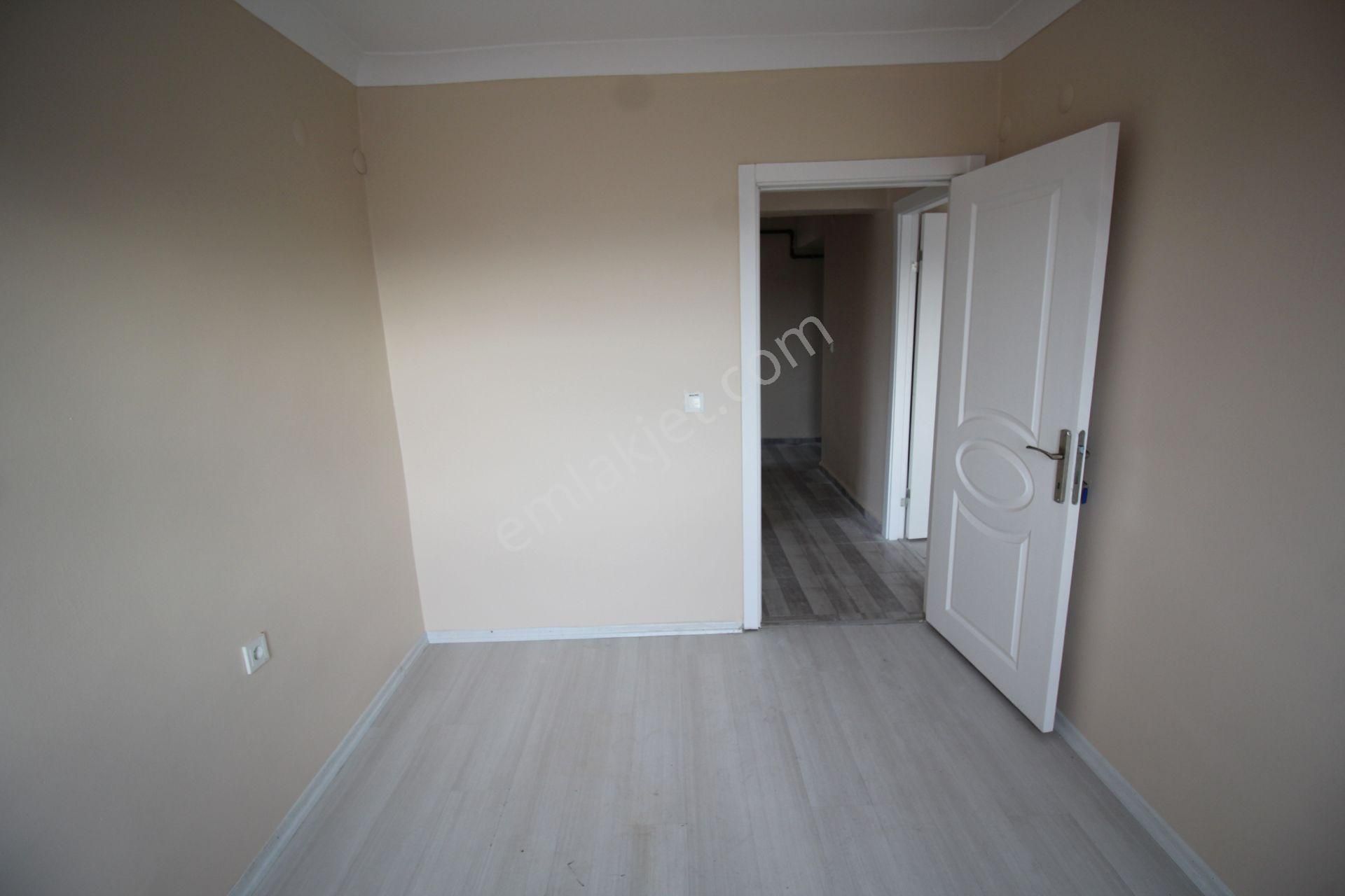 Krc'den General Zeki Doğan Mah.dereboyu Caddesine Yakın 3+1 Kiralık Daire - Görsel 11