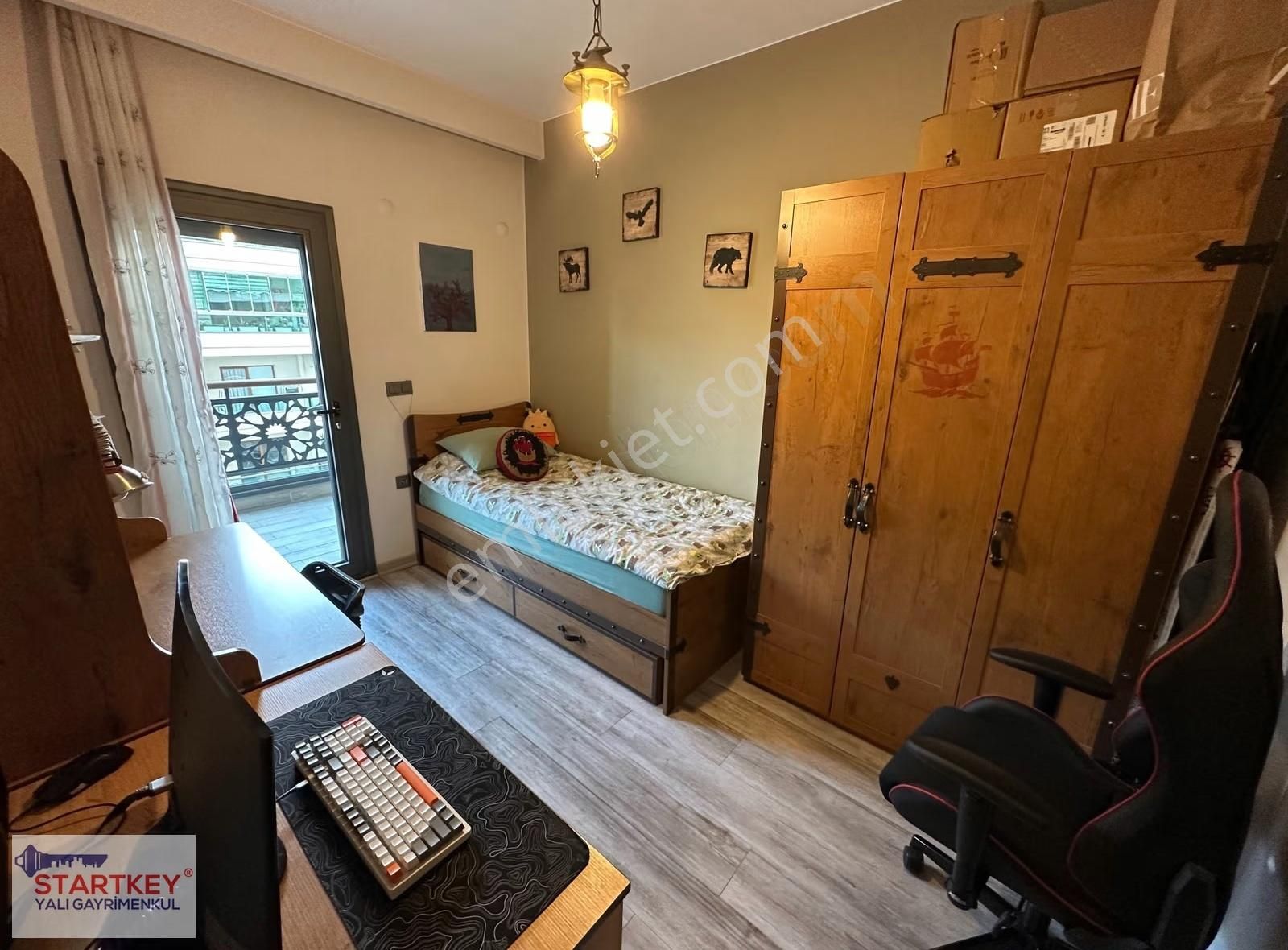 Karşıyaka Siena Evleri Sitesi Havuzlu Ara Kat Satılık 3+1 Daire - Görsel 6