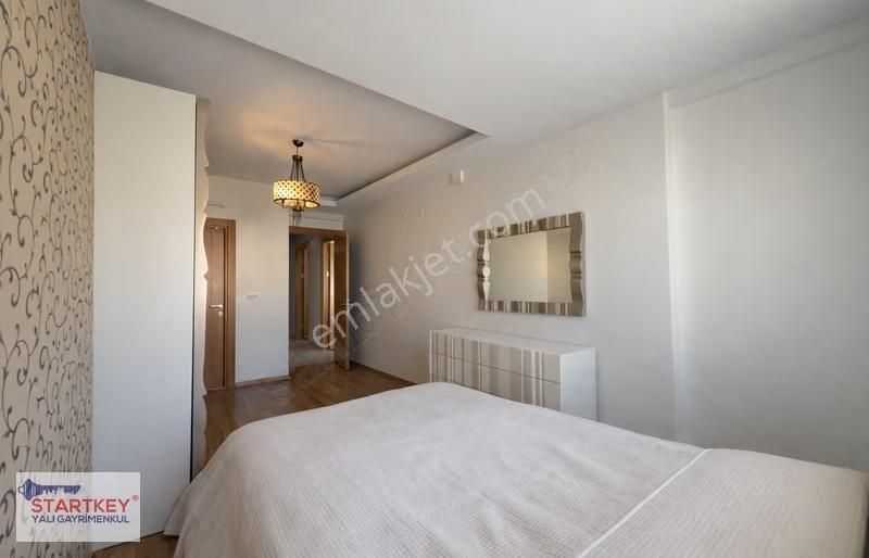 Bayraklı Adalet Deniz Manzara Satılık Üç Cepheli Büyük 3+1 Daire - Görsel 16