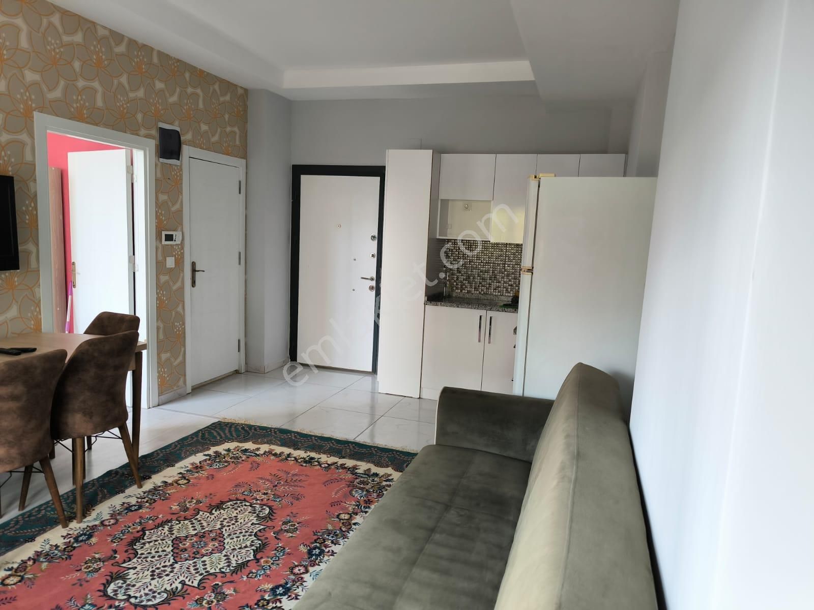 Adana Sarıçamda Stadyum Yolu Bulvara Yakın Aktaş Markete Yakın Eşyalı 1+1 Kiralık Daire - Görsel 3