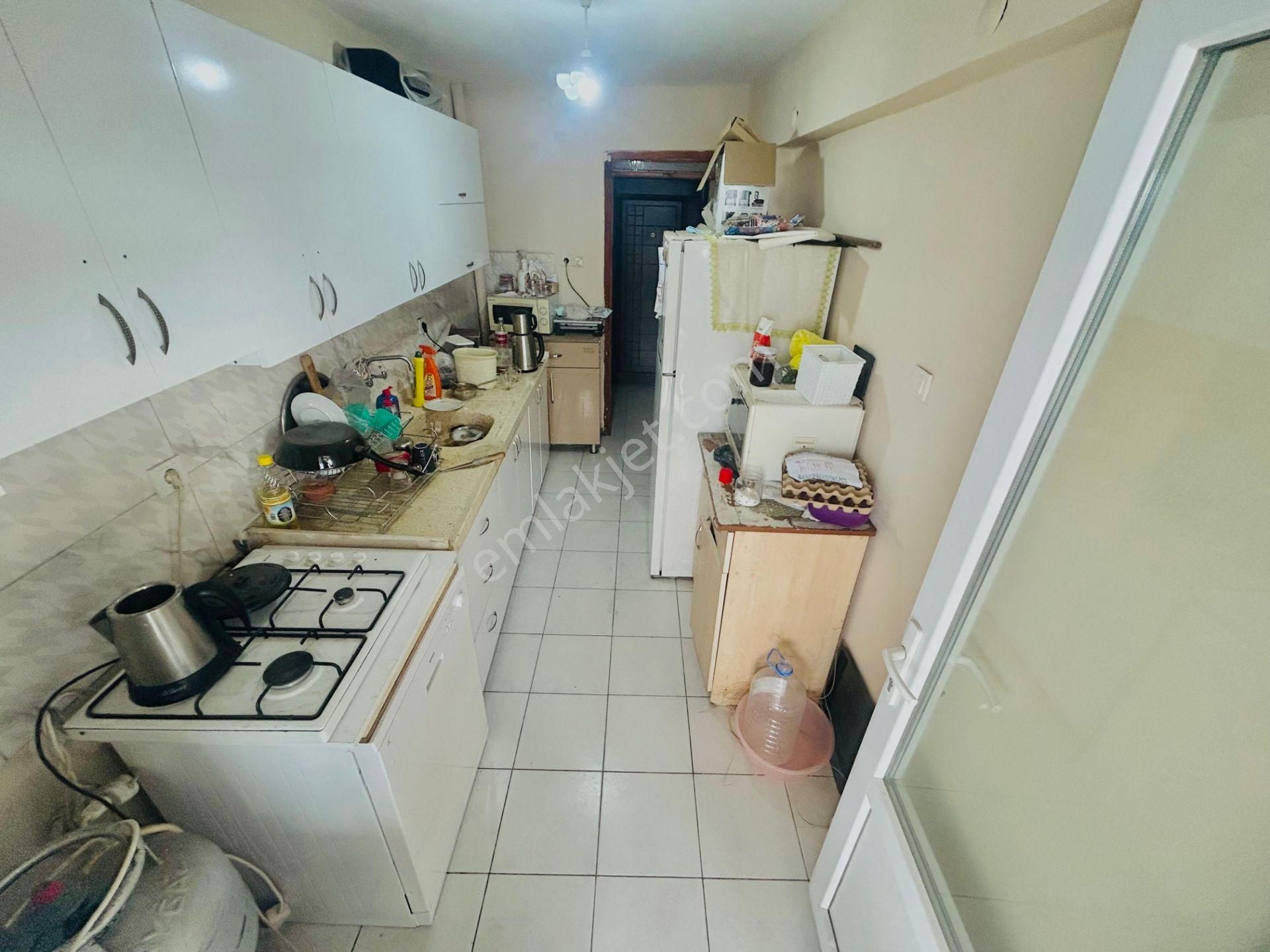 Yetkisi Yükselden! Edremit Cadde Üzeri Arakat K.mutfak 2+1 Satılık Daire - Görsel 4